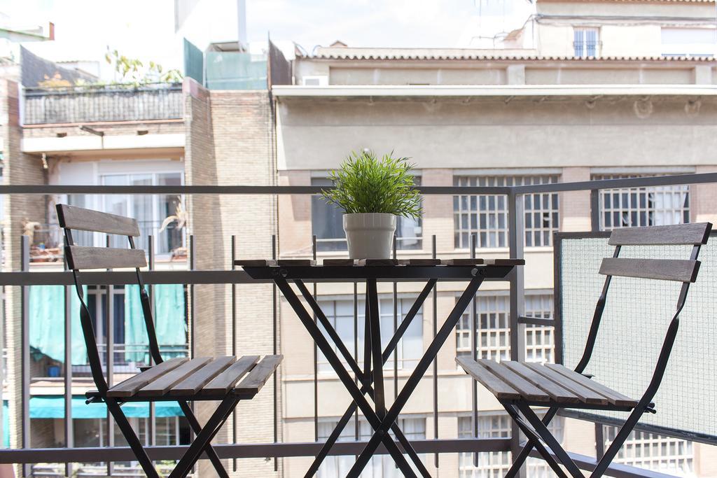 Flateli Roger 6 Lägenhet Barcelona Exteriör bild