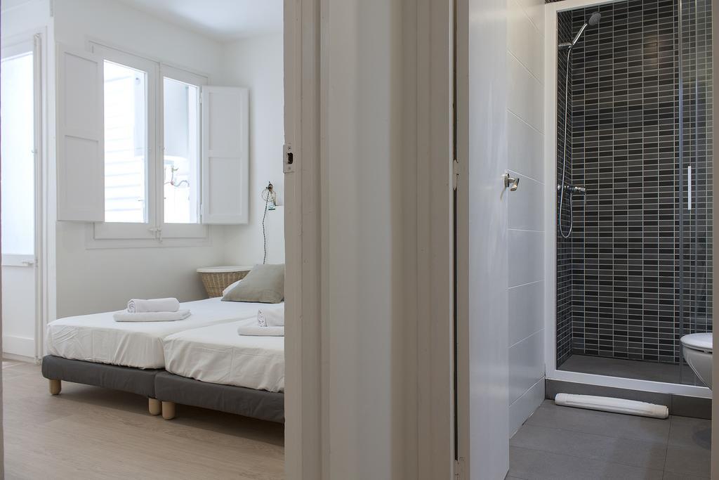 Flateli Roger 6 Lägenhet Barcelona Exteriör bild